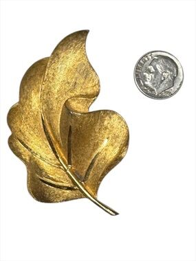 Vintage BSK Marked Leaf Brooch | Pin | Lapel - Brushed Gold Toned